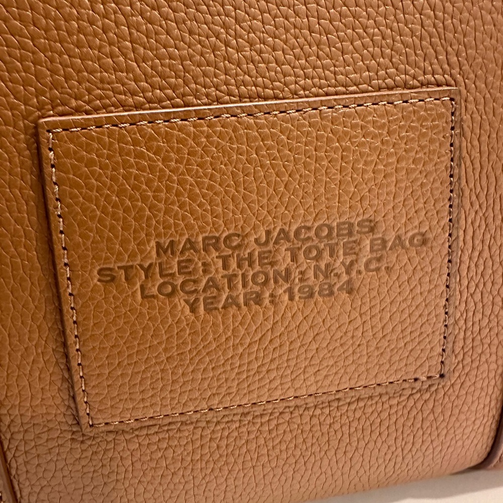 Marc Jacobs The Tote Bag Brown Leather Tote - Picture 6 of 10